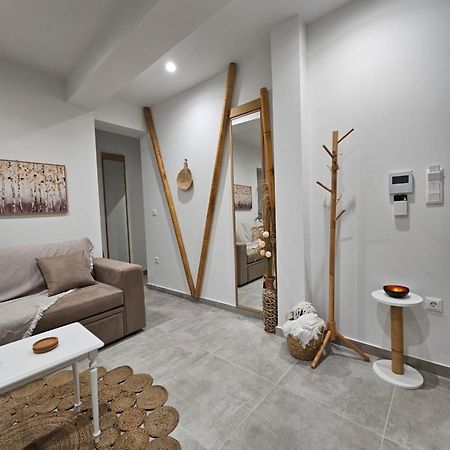 Bamboo Apartment Marousi Center アテネ エクステリア 写真