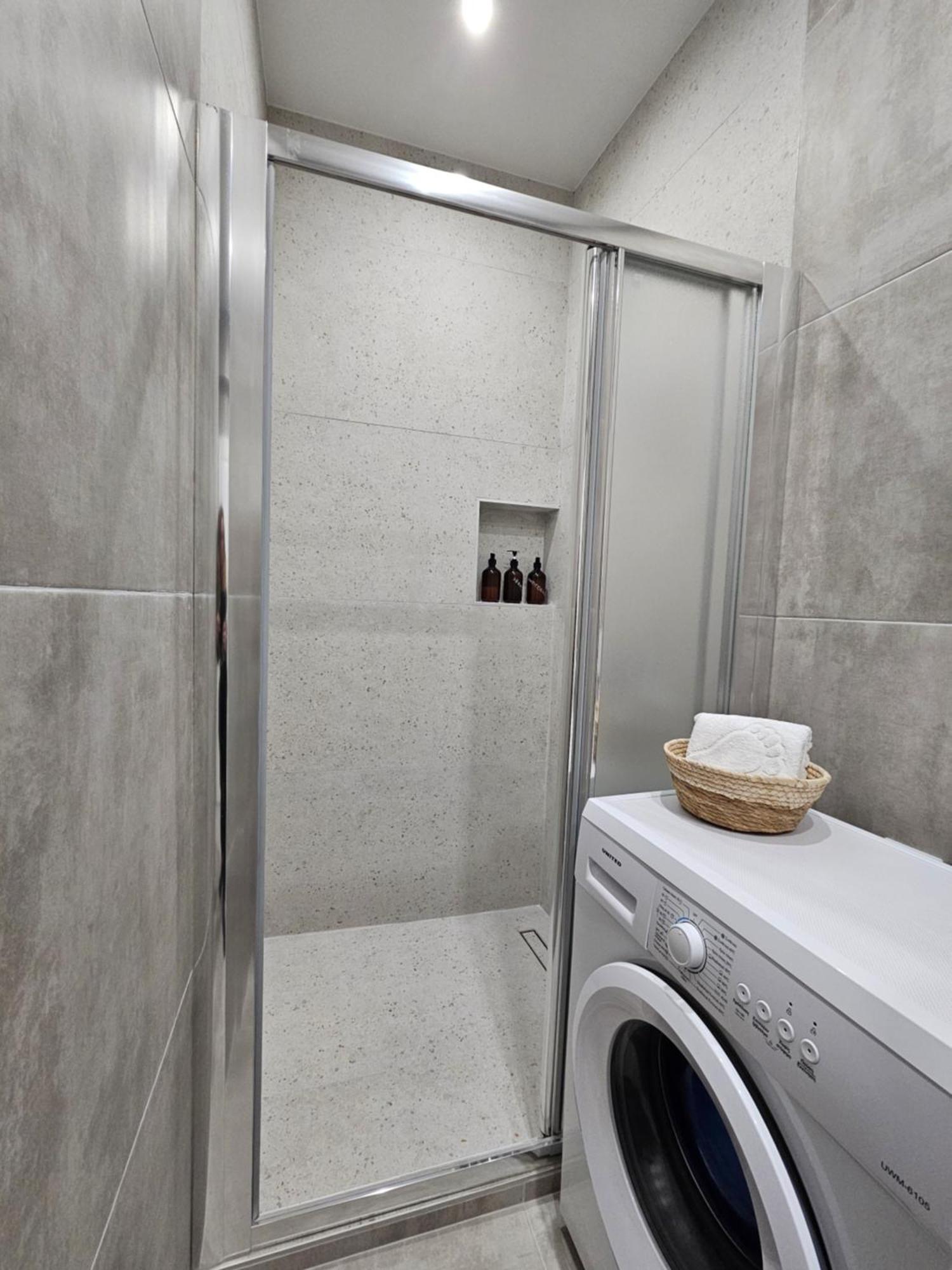 Bamboo Apartment Marousi Center アテネ エクステリア 写真