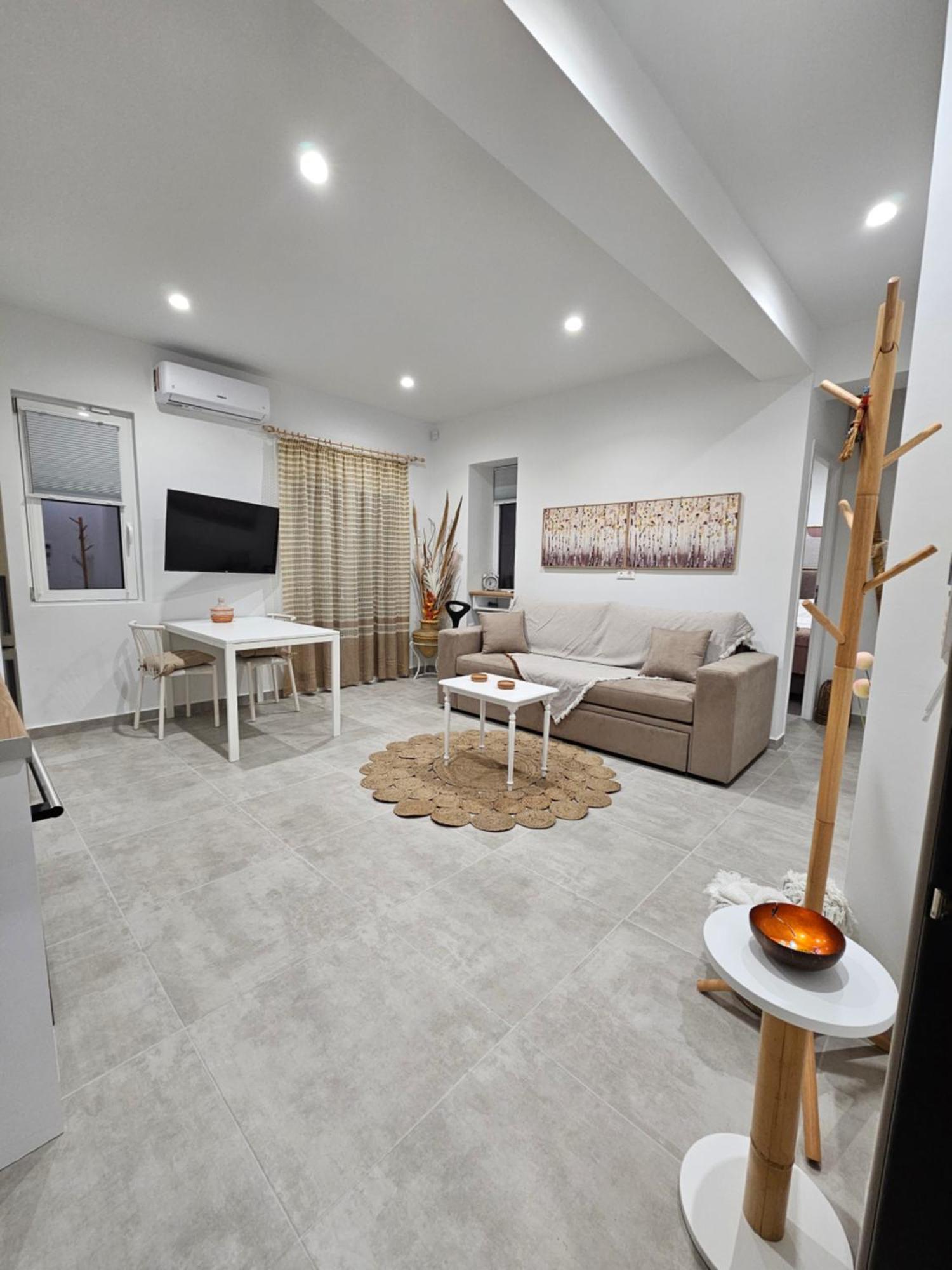 Bamboo Apartment Marousi Center アテネ エクステリア 写真