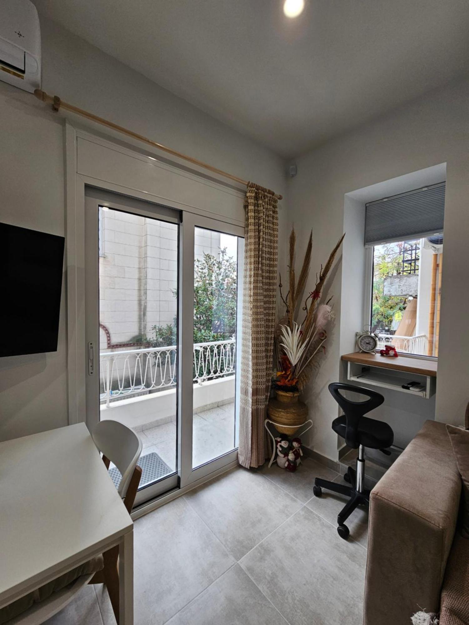 Bamboo Apartment Marousi Center アテネ エクステリア 写真